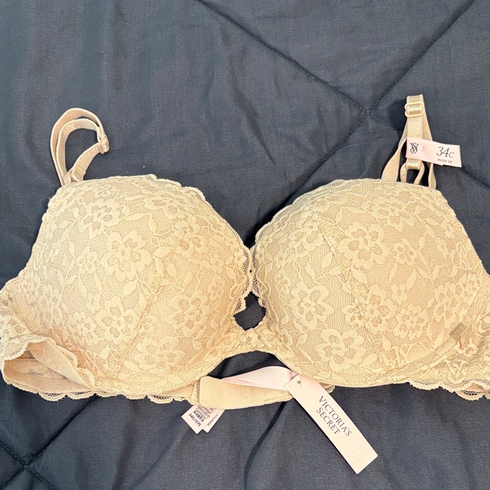 Victoria's Secret Beige Floral Lace Bra